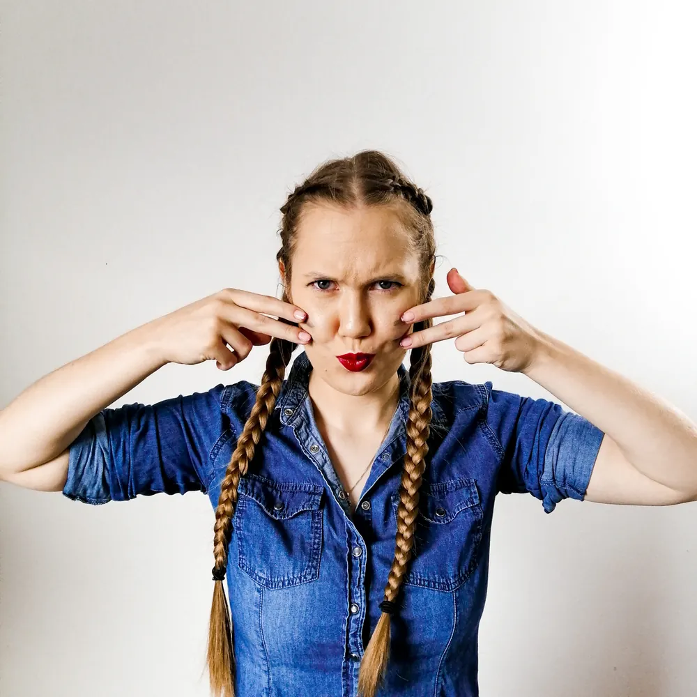 Aleksandra Cierniak – projekt wizualny i strategia, Social Apes